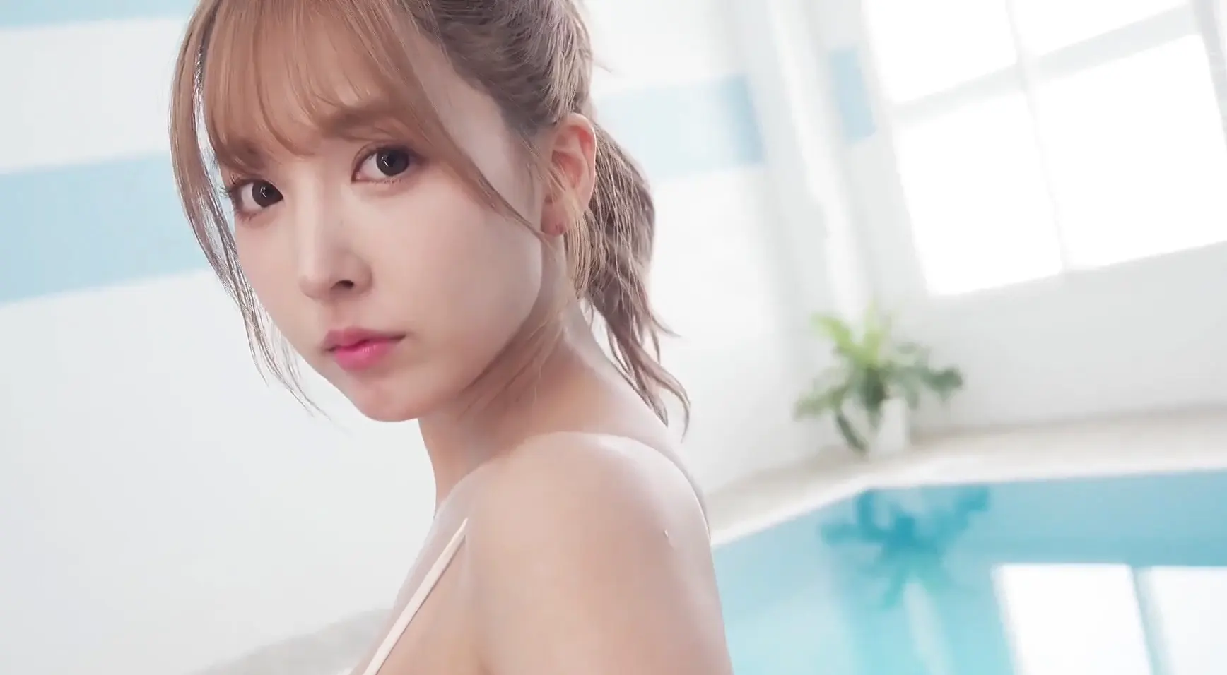 xnxx99 เลี้ยงรุ่นวุ่นรักกับกิ๊กเก่า 