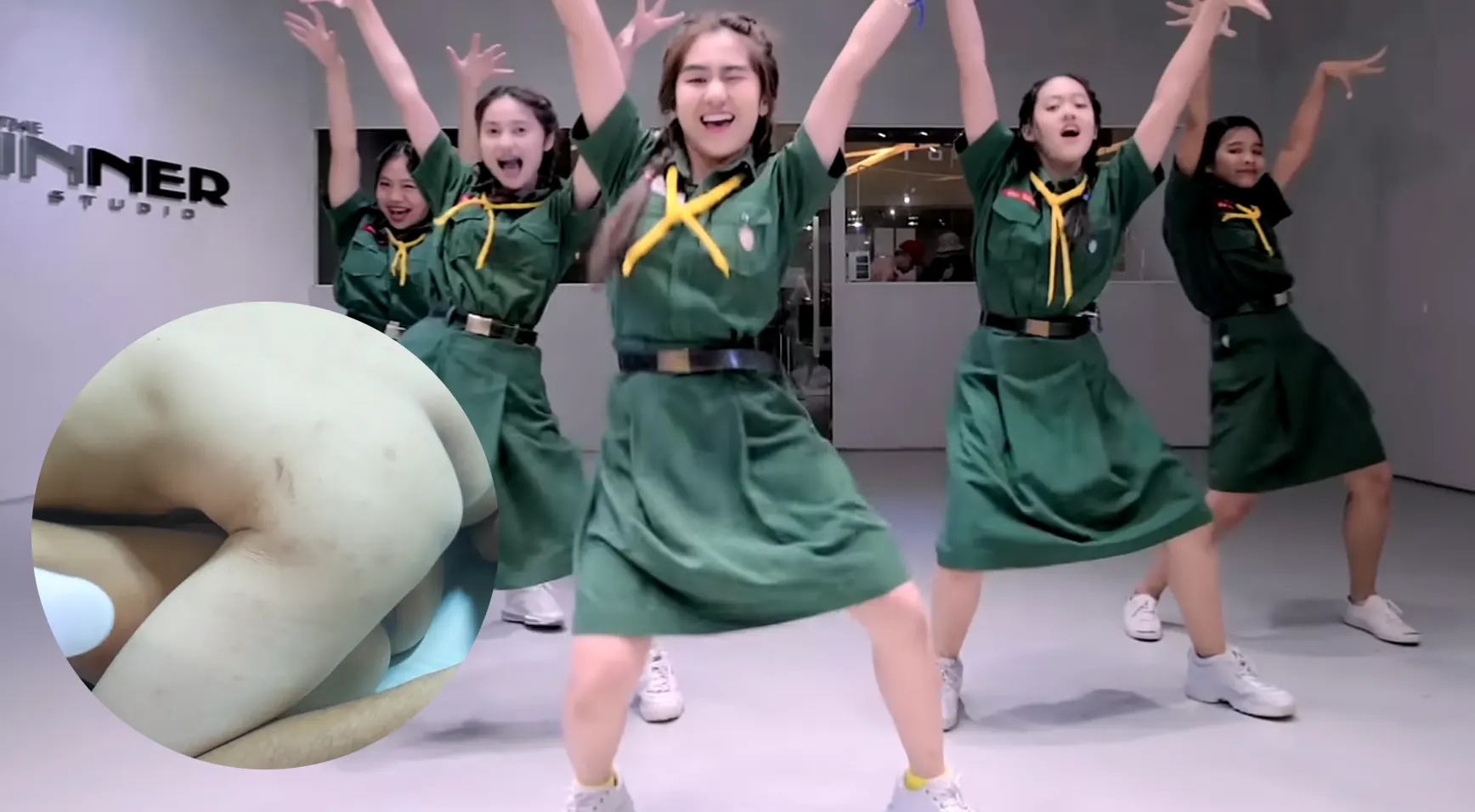 เนตรนารีxxx ไอ้อ้วนสุดเด็ดลากสาวนารีไปเย็ดข้างในห้อง18+